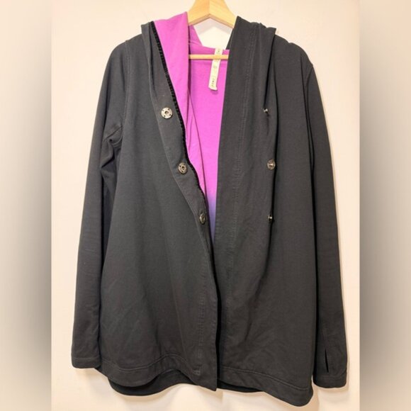 Lululemon Black Hoodie with Purple Ombre Interior Size 8 — Button Detail - Picture 7 of 8